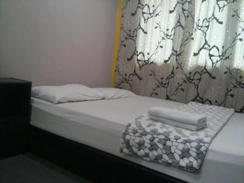 Oyo 43927 Sassana Hotel Kuala Lumpur Extérieur photo